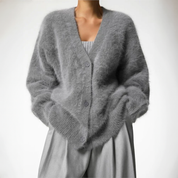 Fluffy oversized dames cardigan | Pluizig gebreid vest met v-hals