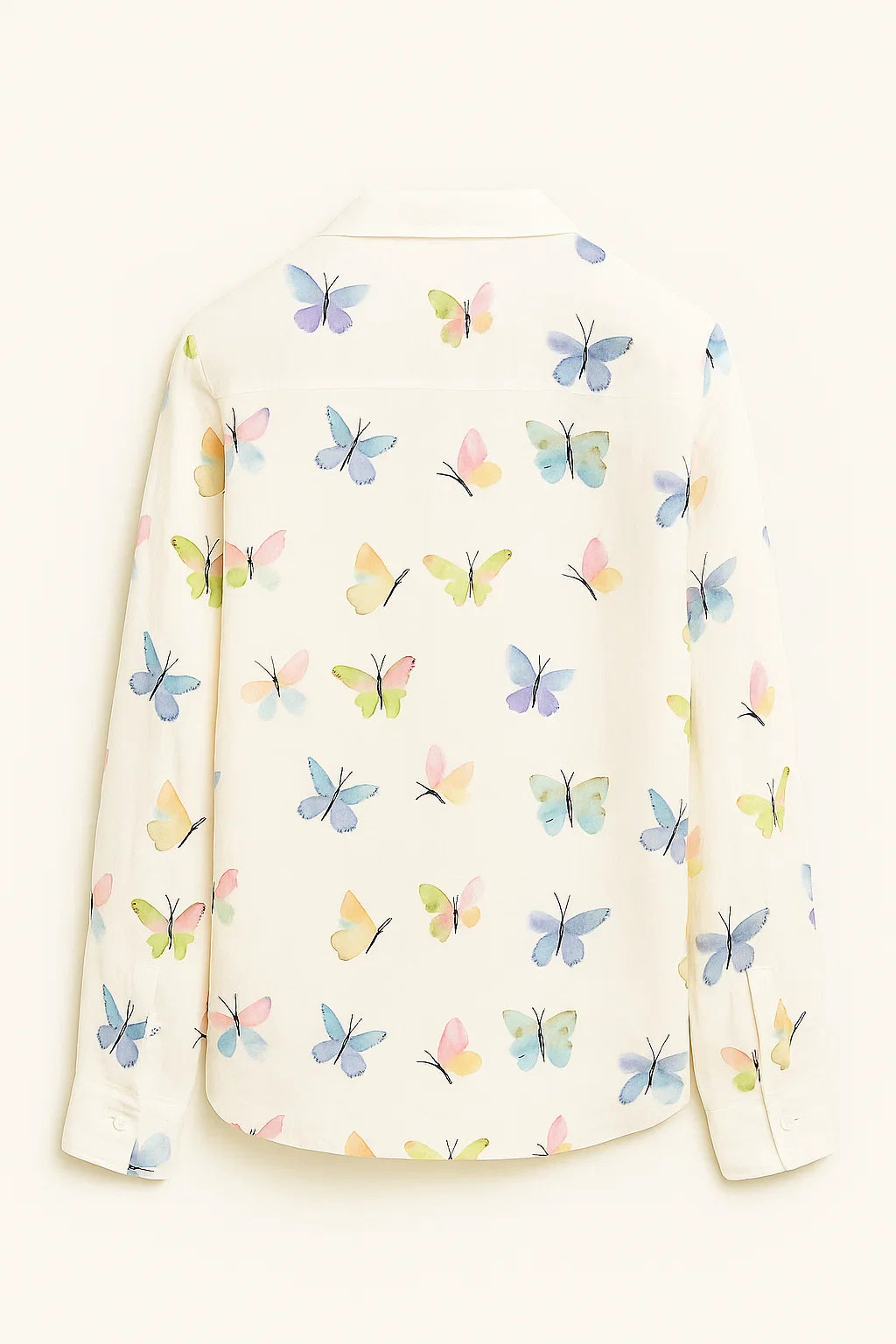Dames blouse met vlinderprint en klassieke knoopsluiting
