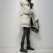 Dames Parka met Capuchon en Bontkraag | Winterjas met Getailleerde Pasvorm