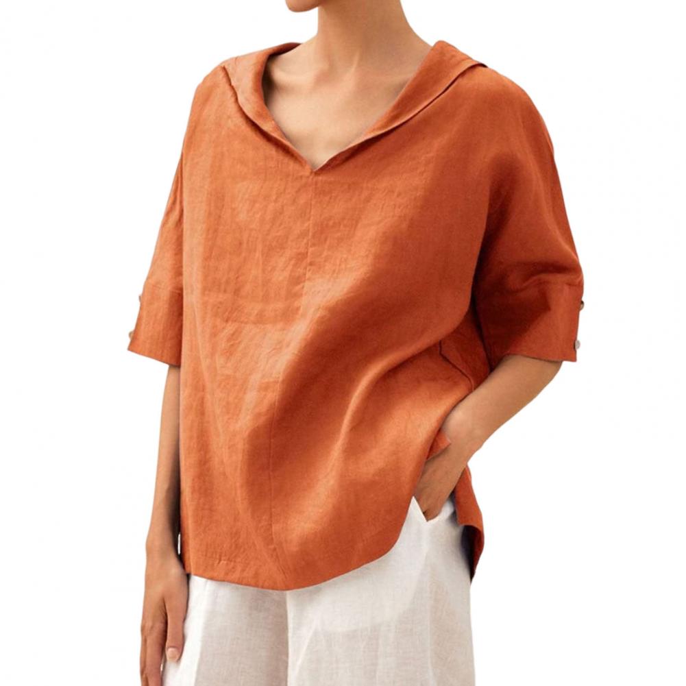Ladies loose shirt with collar and three-quarter sleeves