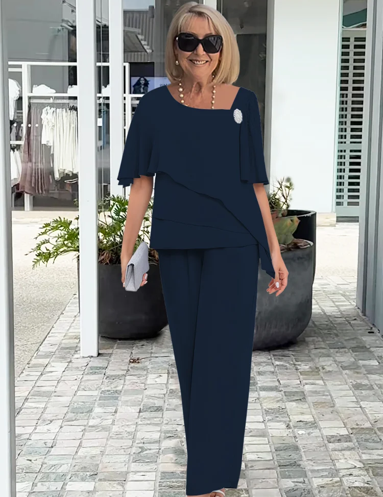 Women's elegant set with wide fit