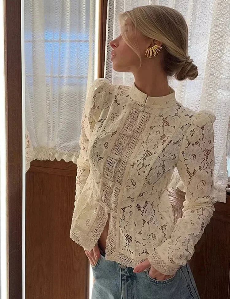 blouse-en-dentelle-femme-col-montant-manches-longues--9d919_f7151233-179c-414c-8898-7175bd41711b.webp