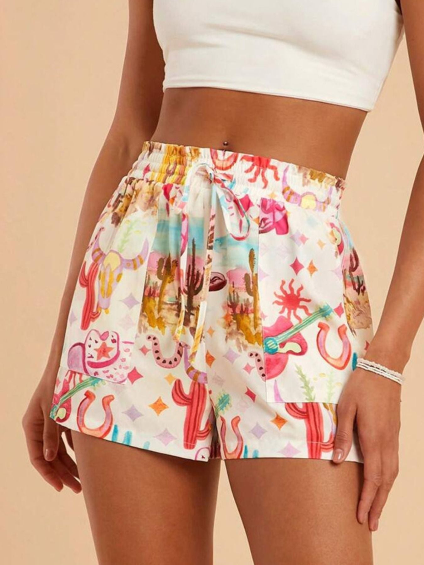 Dames zomershorts met trekkoord en vrolijke print