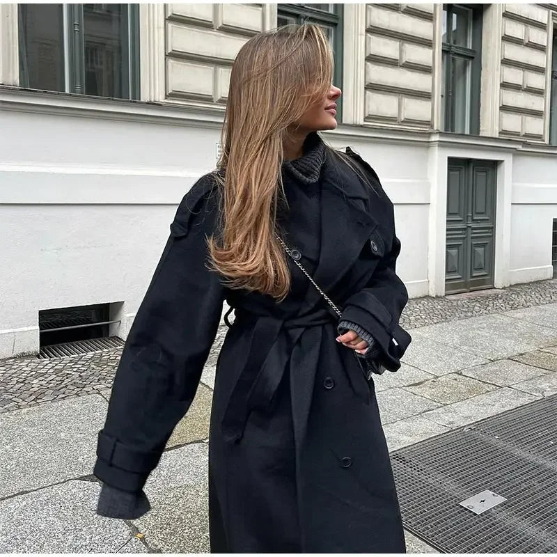 Dames maxi trenchcoat | Lange zwarte mantel met warme wollen look