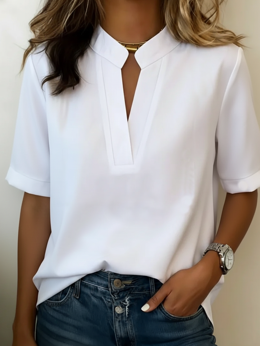 Women's blouse with short sleeves and stand-up collar relaxed fit