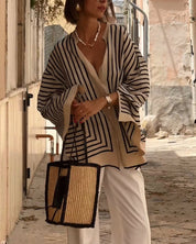 Dames blouse met elegante pasvorm en streeppatroon