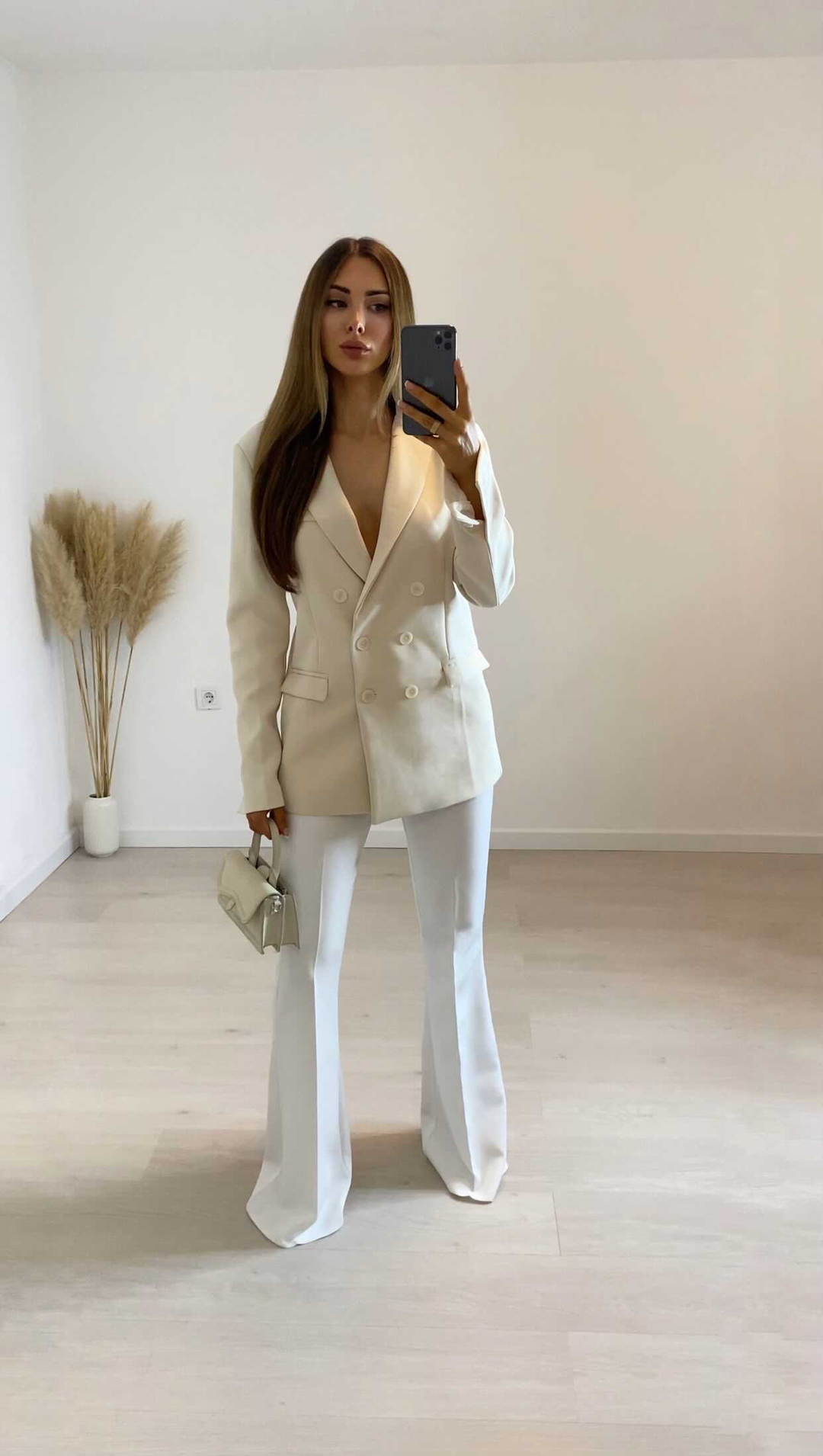Crème blazer dames - Oversized pasvorm en dubbele knoopsluiting