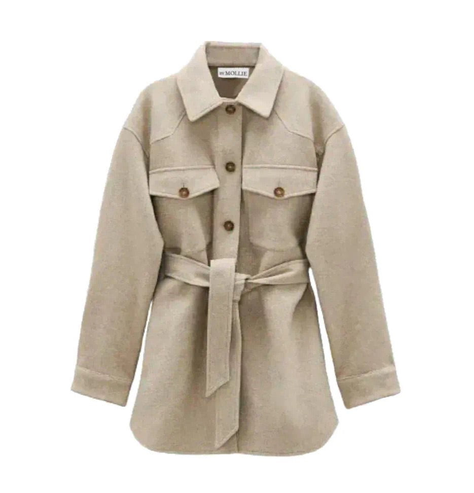 Dames beige shacket jurk met ceintuur - Voor koele avonden in deze zomer