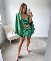 Kort zomerjurkje dames satijn - Kruisbandjes met open rug en groene print