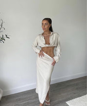 Dames beige crop shirt en midi rok set met split
