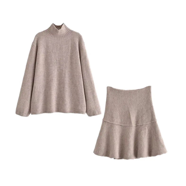 Dames gebreide trui en mini rok set taupe - Voor koele zomeravonden