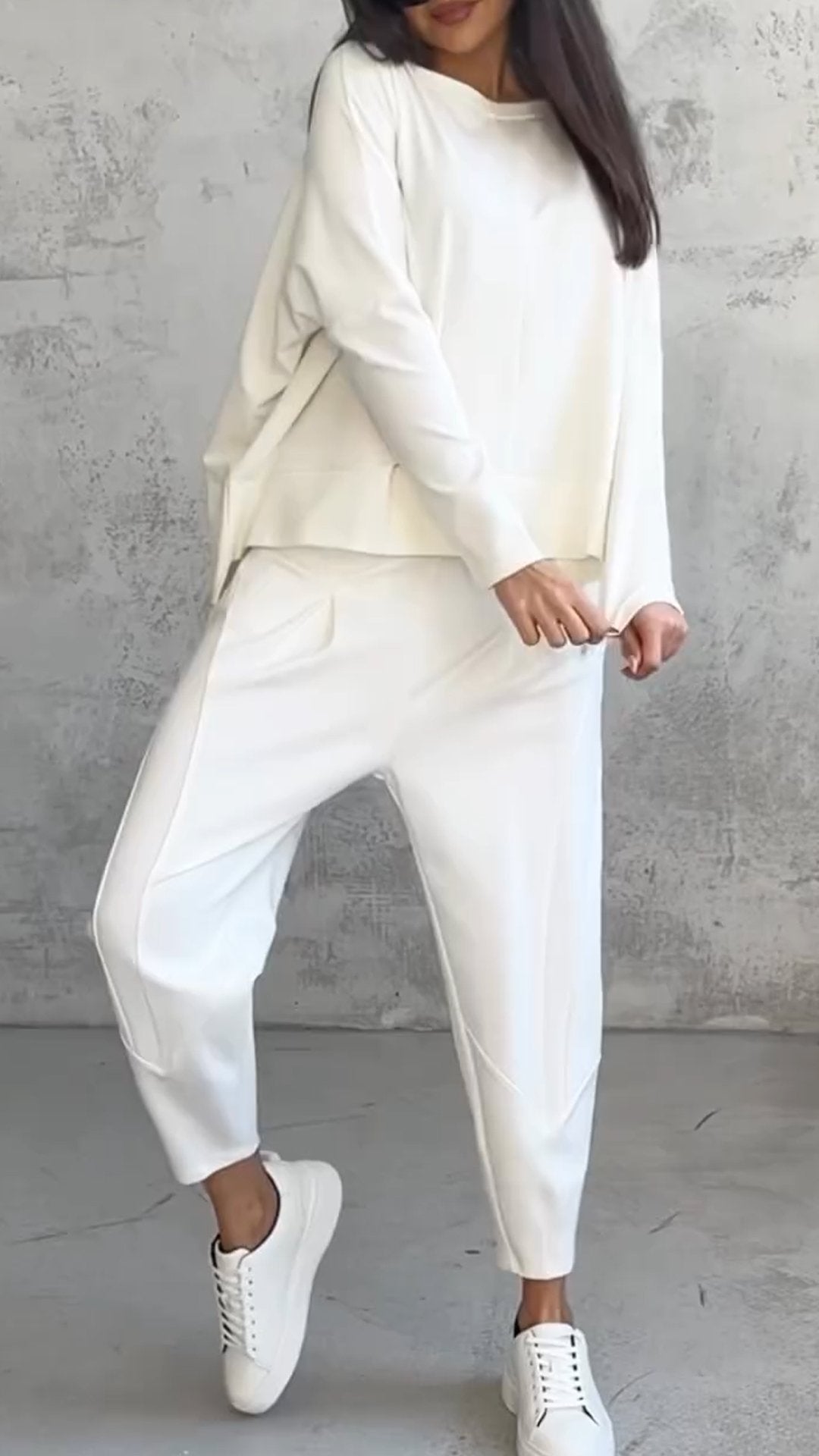 Tweedelige Dames Set Ruime Pasvorm | Oversized Top Boothals en Joggingbroek