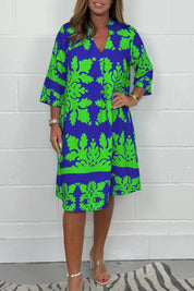 Dames zomerjurk met print - V-hals en lange mouwen