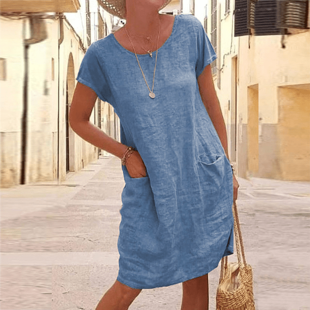 Women's summer mini dress with short sleeves and pockets