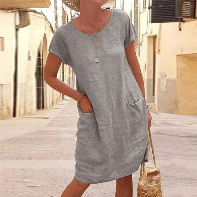 Women's summer mini dress with short sleeves and pockets