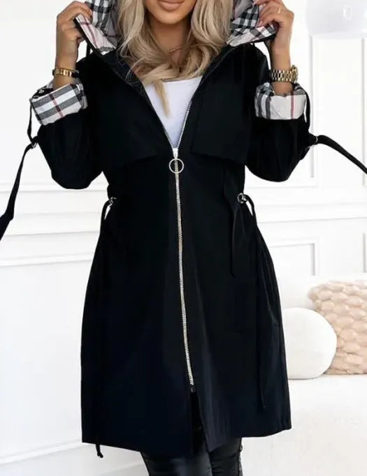 Chique getailleerde dames trenchcoat met capuchon