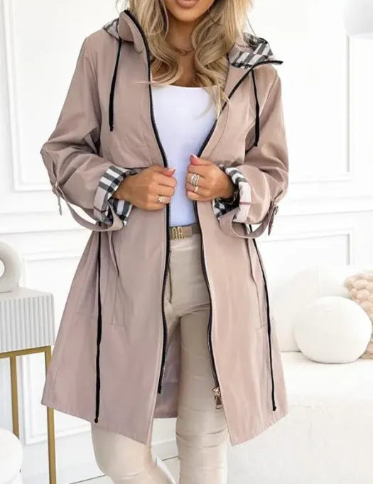 Chique getailleerde dames trenchcoat met capuchon