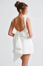 Dames zomerjurk met strik en parels