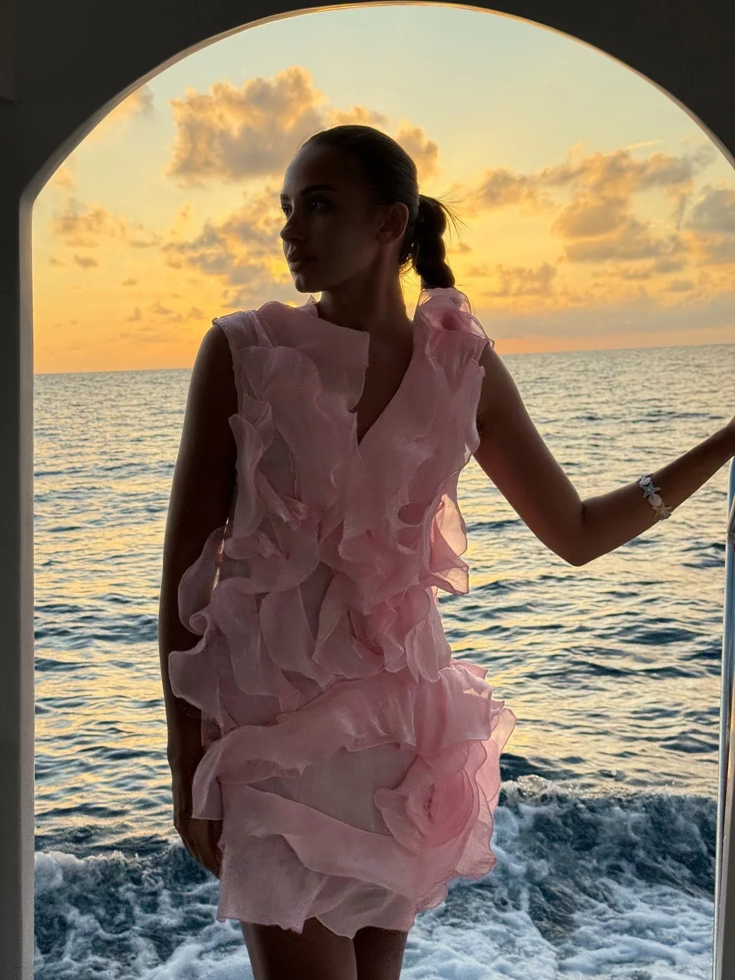 Dames zomerjurkje kort off-shoulder met romantische volants
