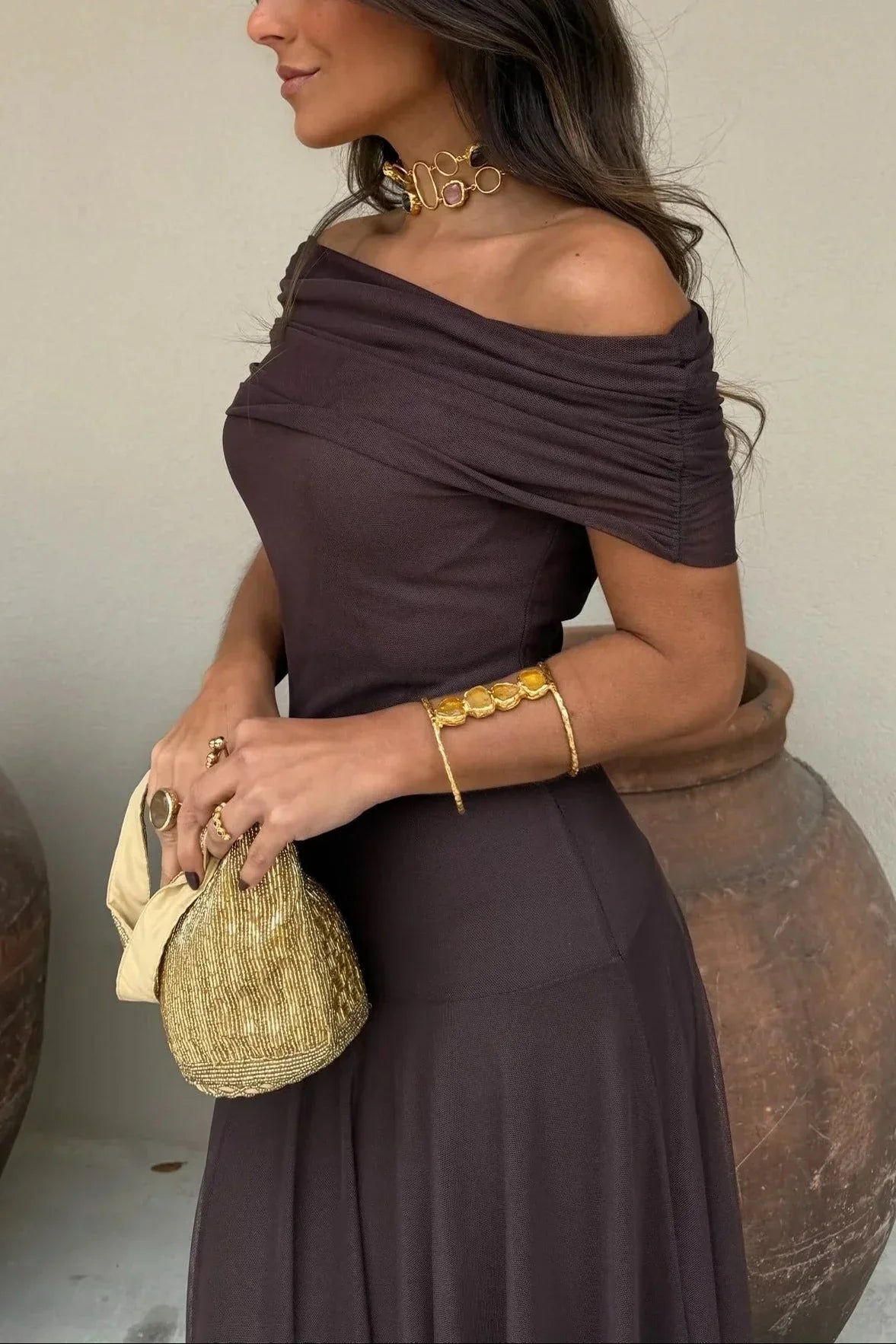 Elegante dames zomerjurk on-shoulder - Lang en geplisseerd