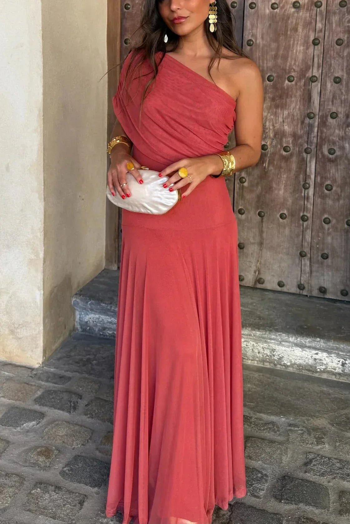 Elegante dames zomerjurk on-shoulder - Lang en geplisseerd