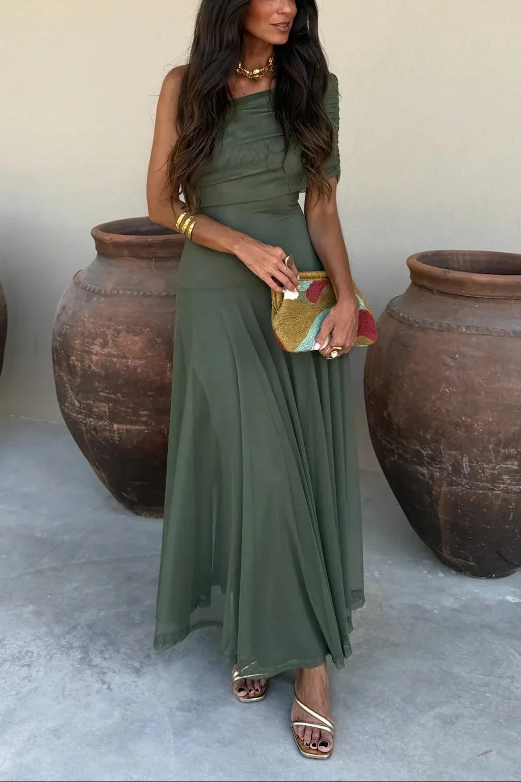 Elegante dames zomerjurk on-shoulder - Lang en geplisseerd