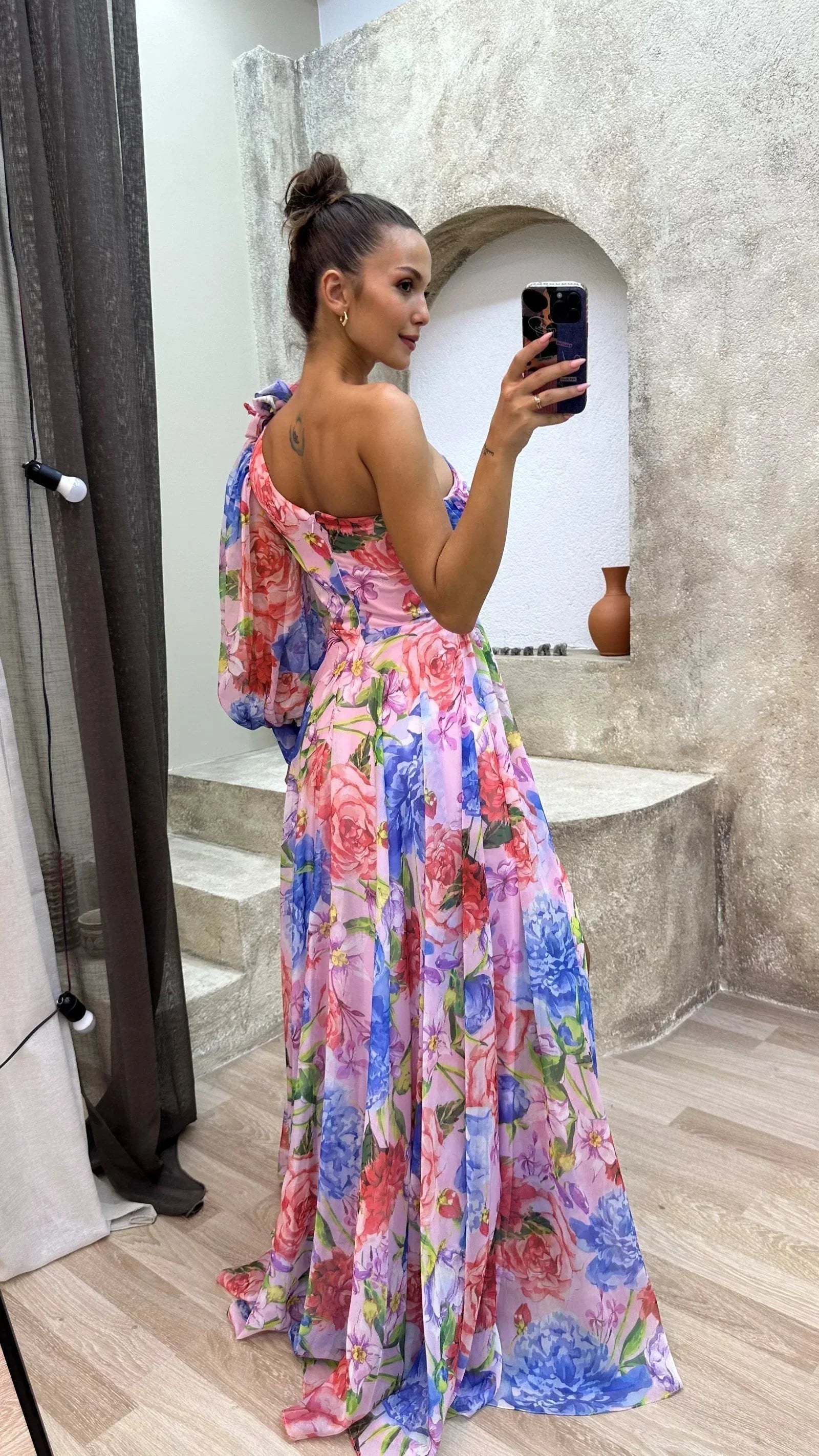 Dames zomerjurk lang one shoulder met bloemenprint en split