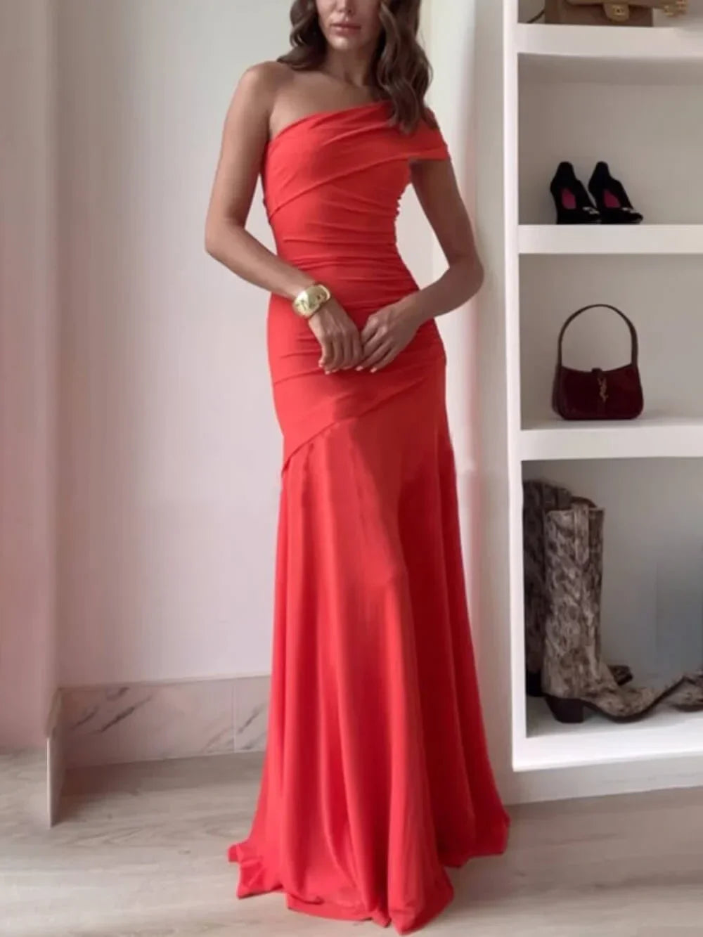 Dames avondjurk asymmetrisch geplisseerd voor elegante avonden