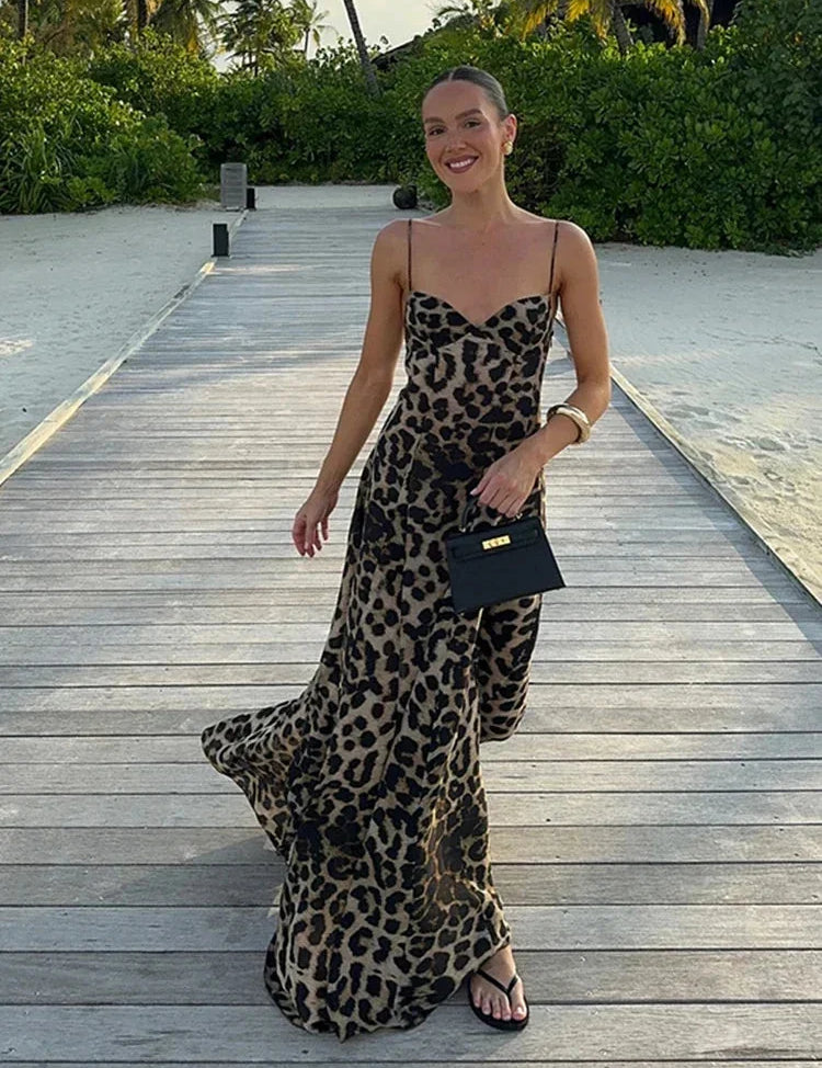 robe-maxi-imprim-lopard-sans-manches-bretelles-fines-look-fluide-robe-soire-t--5284d.webp