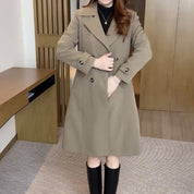 Dames trenchcoat met riem en klassieke kraag